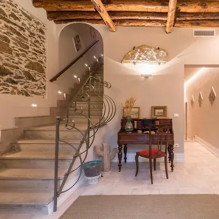 Giuffre Guest house *