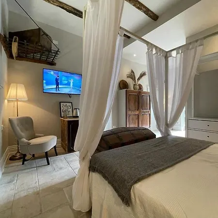 Giuffre Guest house *